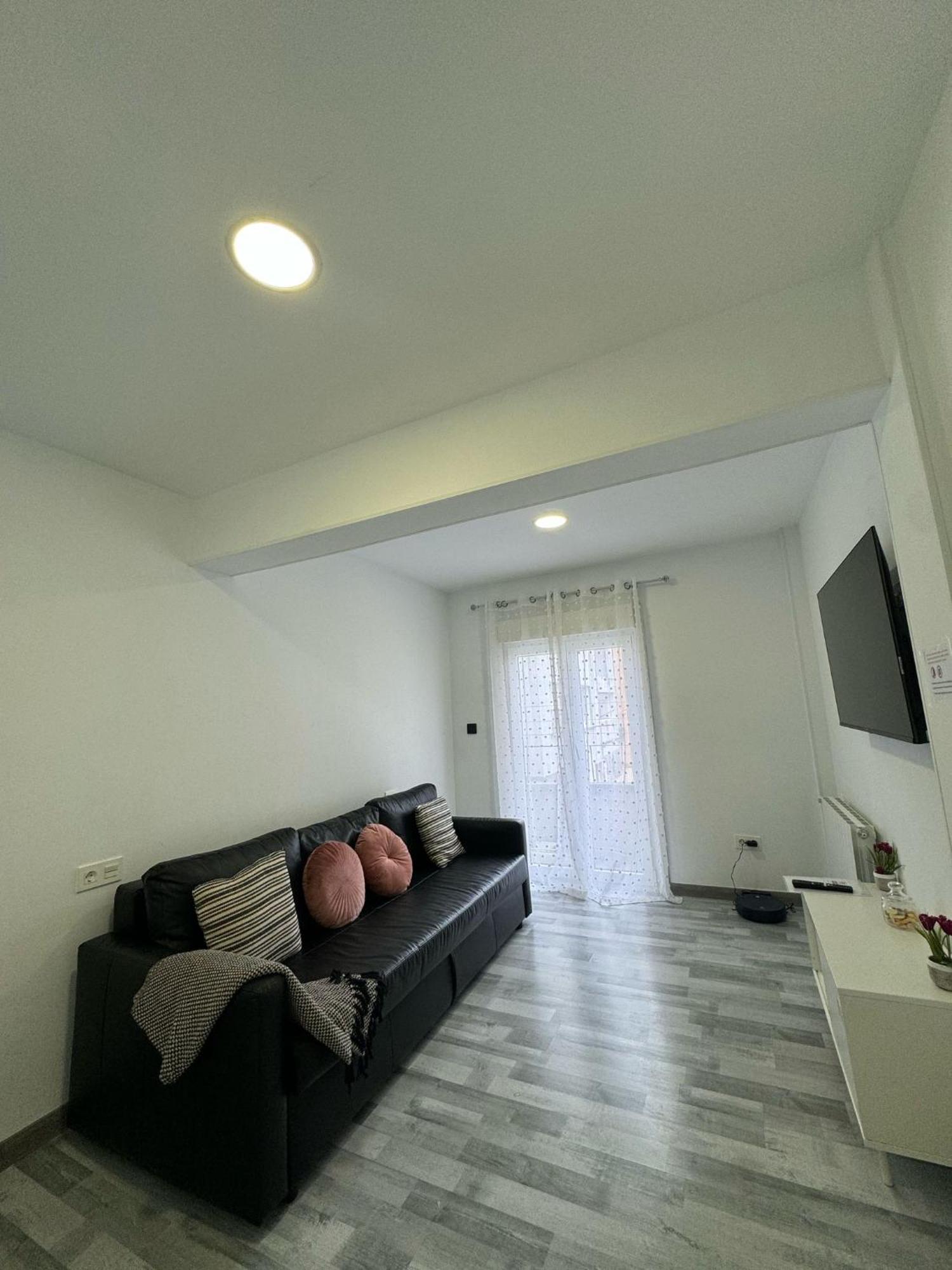 Appartamento Piso Nuevo A 10 Minutos De San Sebastian Lasarte Oria Esterno foto
